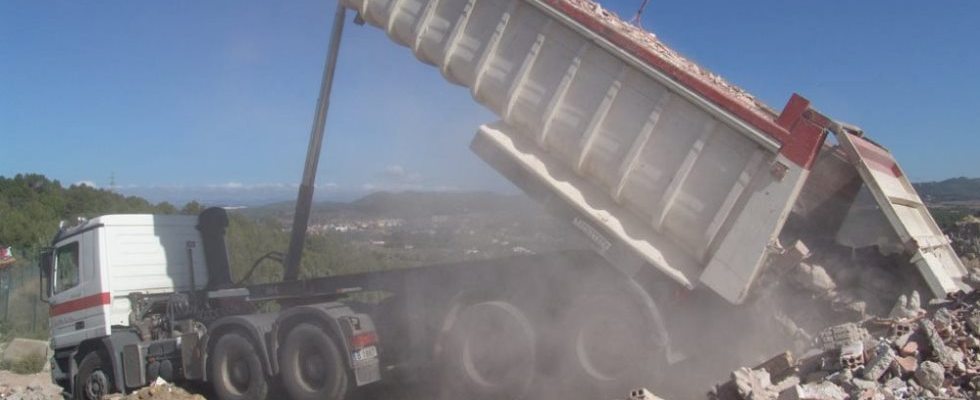 Demolizioni e Smaltimento di rifiuti edili a Roma e provincia